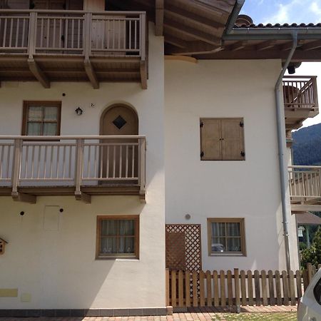 Appartamento Bosco Dei Veli Панкия Екстериор снимка